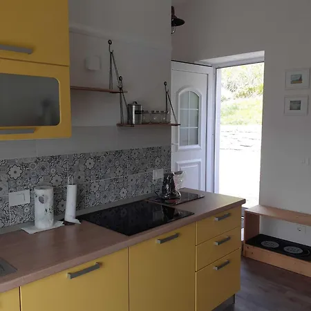 Secluded Authentic With Terrace - With Terrace Apartma