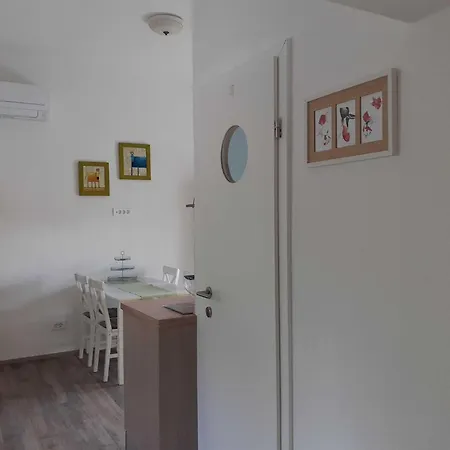 Secluded Authentic With Terrace - With Terrace