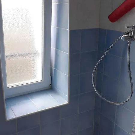 Secluded Authentic With Terrace - With Terrace Апартаменты *