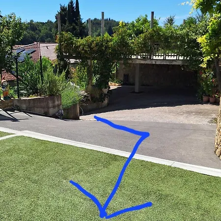 Secluded Authentic With Terrace - With Terrace *