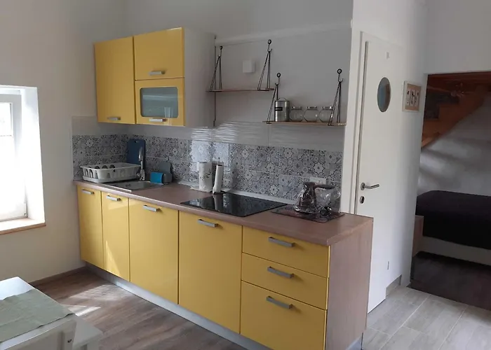 Secluded Authentic With Terrace - With Terrace Apartamento *