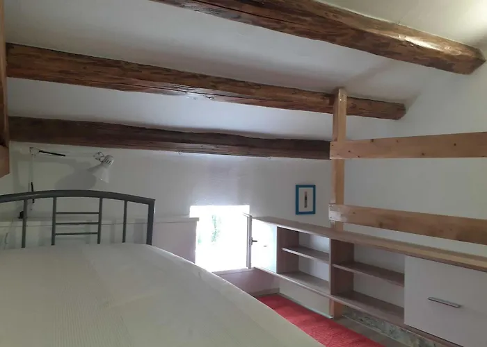 Appartement Secluded Authentic With Terrace - With Terrace *