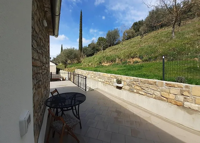 Secluded Authentic With Terrace - With Terrace Apartmán Portorož